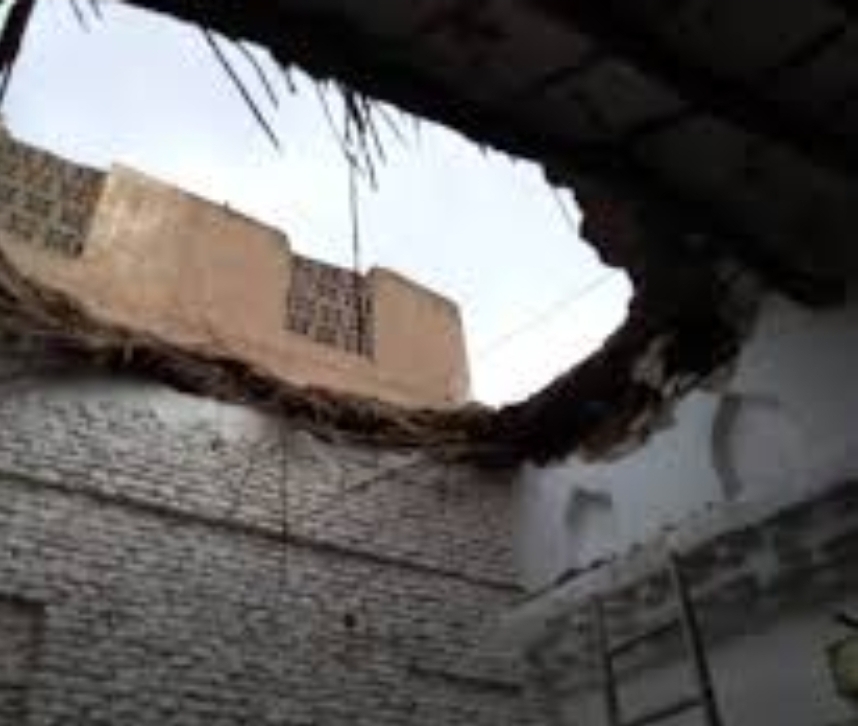 انهيار سقف ممر سوق زبيد الأثري بالحديدة بسبب الامطار الغزيرة