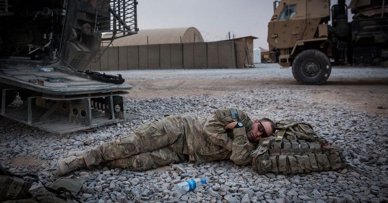  هناك طريقة عسكرية للنوم السريع تعرف عليها