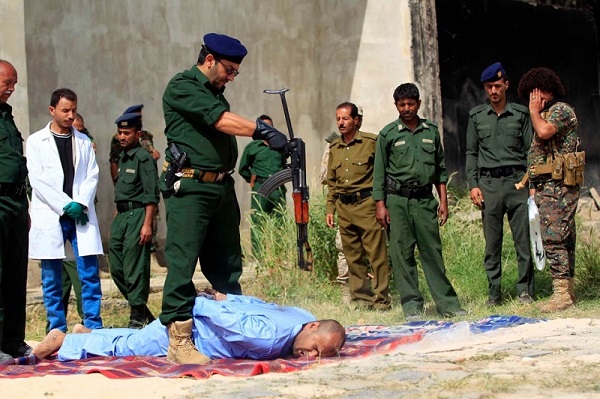  سلطة صنعاء تنتصر للشهيد الأغبري وتنفذ حكم الإعدام بالقتله