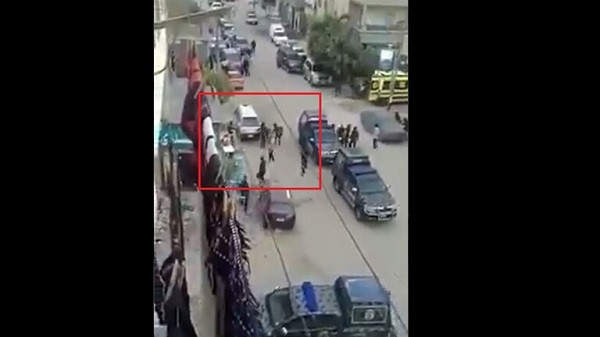  شاهد لحظة مقتل ضابطين في مصر أثناء اشتباكات مسلحة (فيديو)