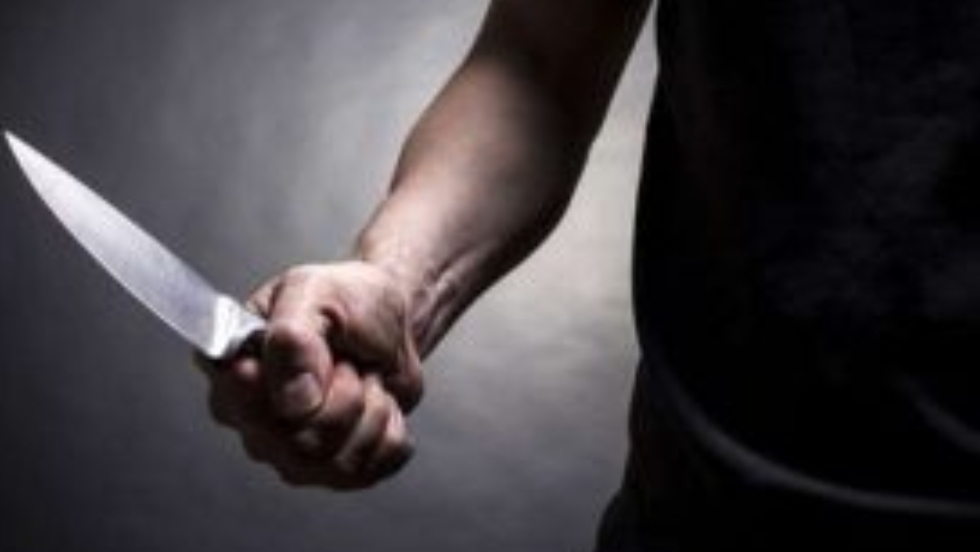 المواطنون في شبوة يعثرون على جثة امرأة في الشارع وعليها اثار تعذيب