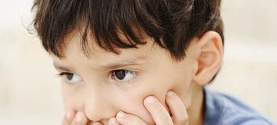  خبراء يكشفوا امكانية معرفة اصابة طفلك بالتوحد من خلال علامة في عيونه