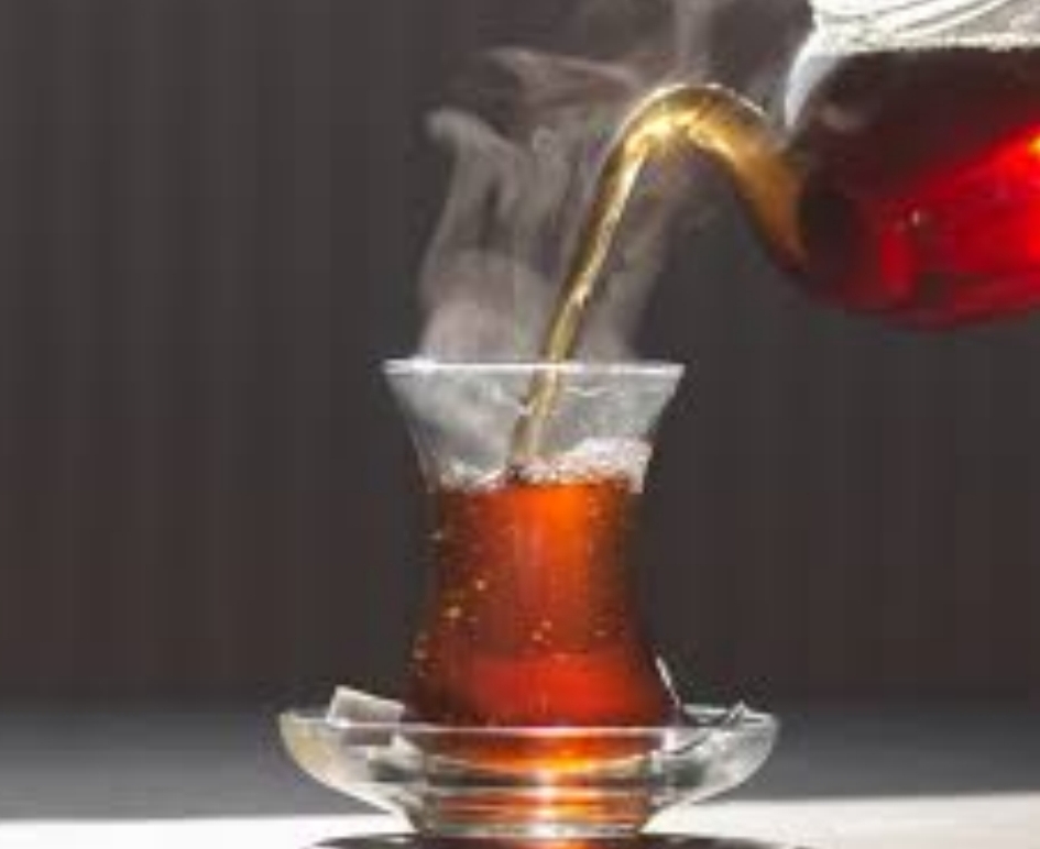  اثار جانبية قد يسببها شرب الشاي على معدة فارغة