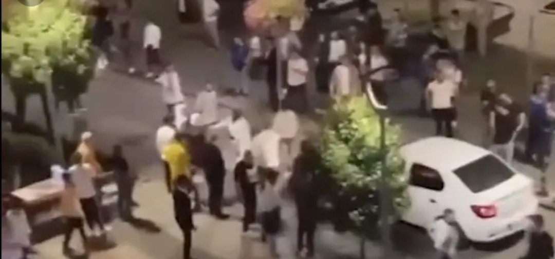  فيديو لاعتداء وحشي لسائح خليجي وتعليقات تركية تشيد بالحادث تثير غضب السعوديين