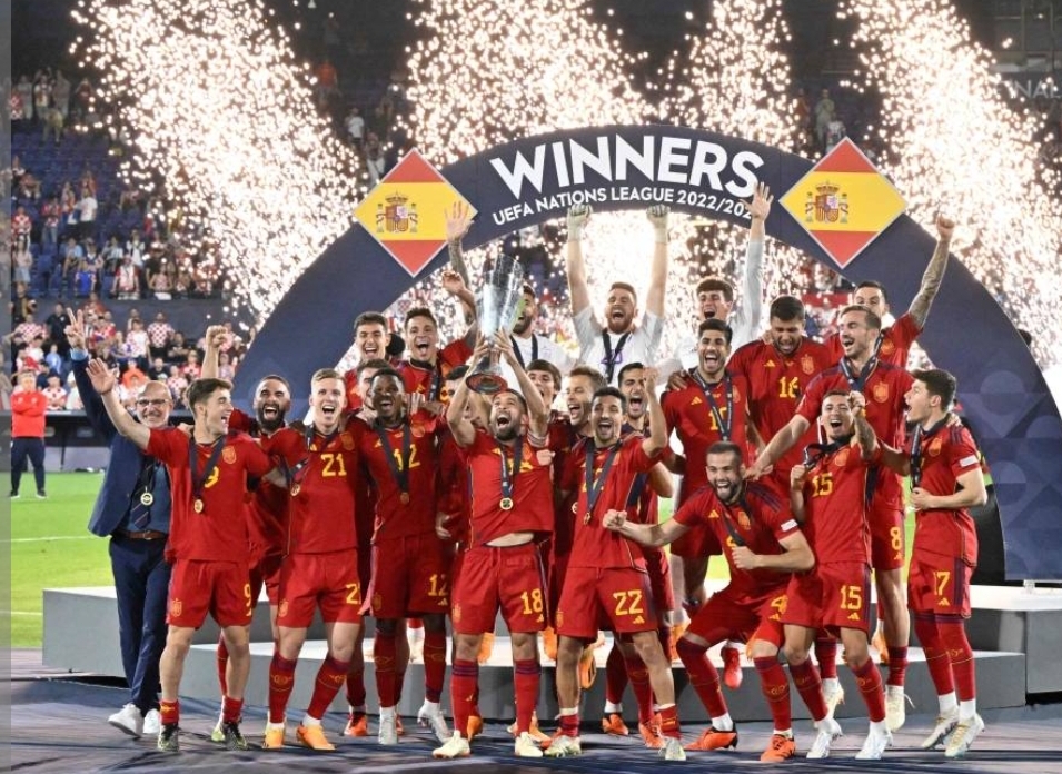  الاسبان يعودوا مجددا لمنصات التتويج بلقب بطولة دوري الأمم الأوروبية